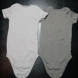 Carters 2 Pairs of Onesies